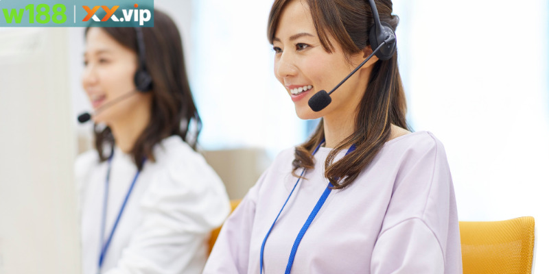 Đội ngũ chăm sóc khách hàng giải đáp thắc mắc 24/7